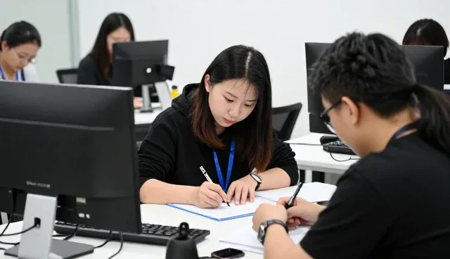 商务服务应用范围不断扩大